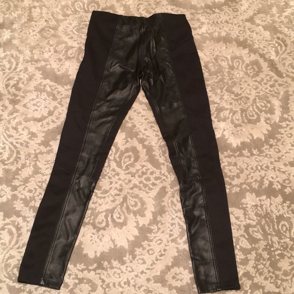 Romeo&Juliet Faux Leather detail Skinny Pants - Picture 5 of 6